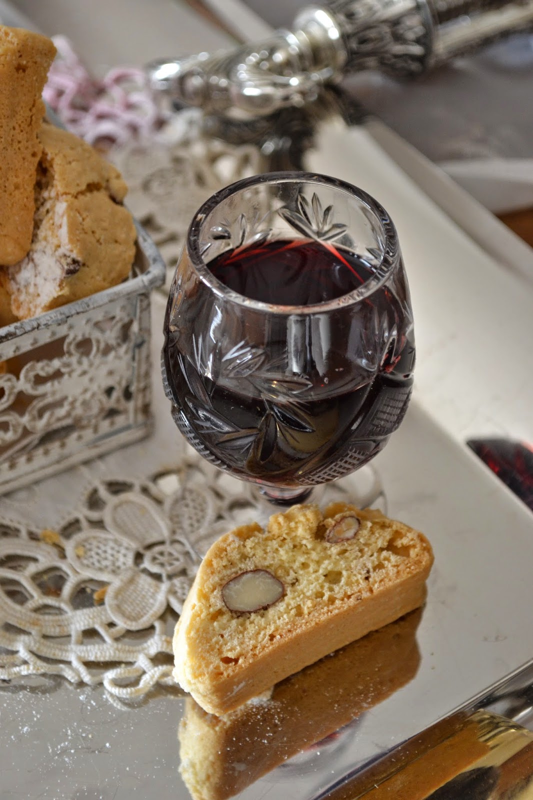 vino di visciole e straccadenti: ricetta tipica delle marche