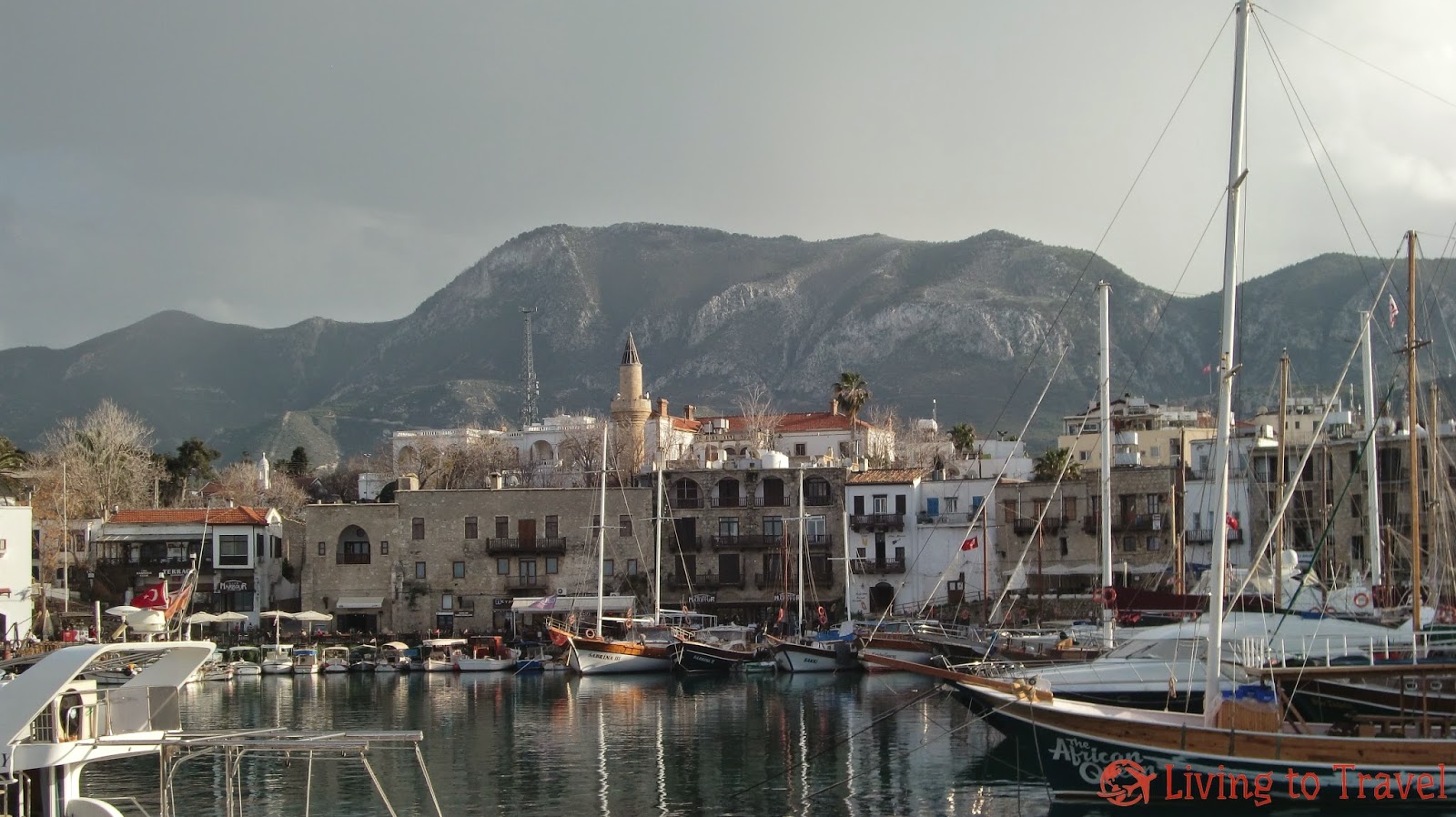 Kyrenia, el puerto de la Zona Turca de Chipre ~ Living to travel