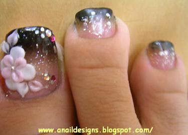 Nail Designs: Creative Nail Design