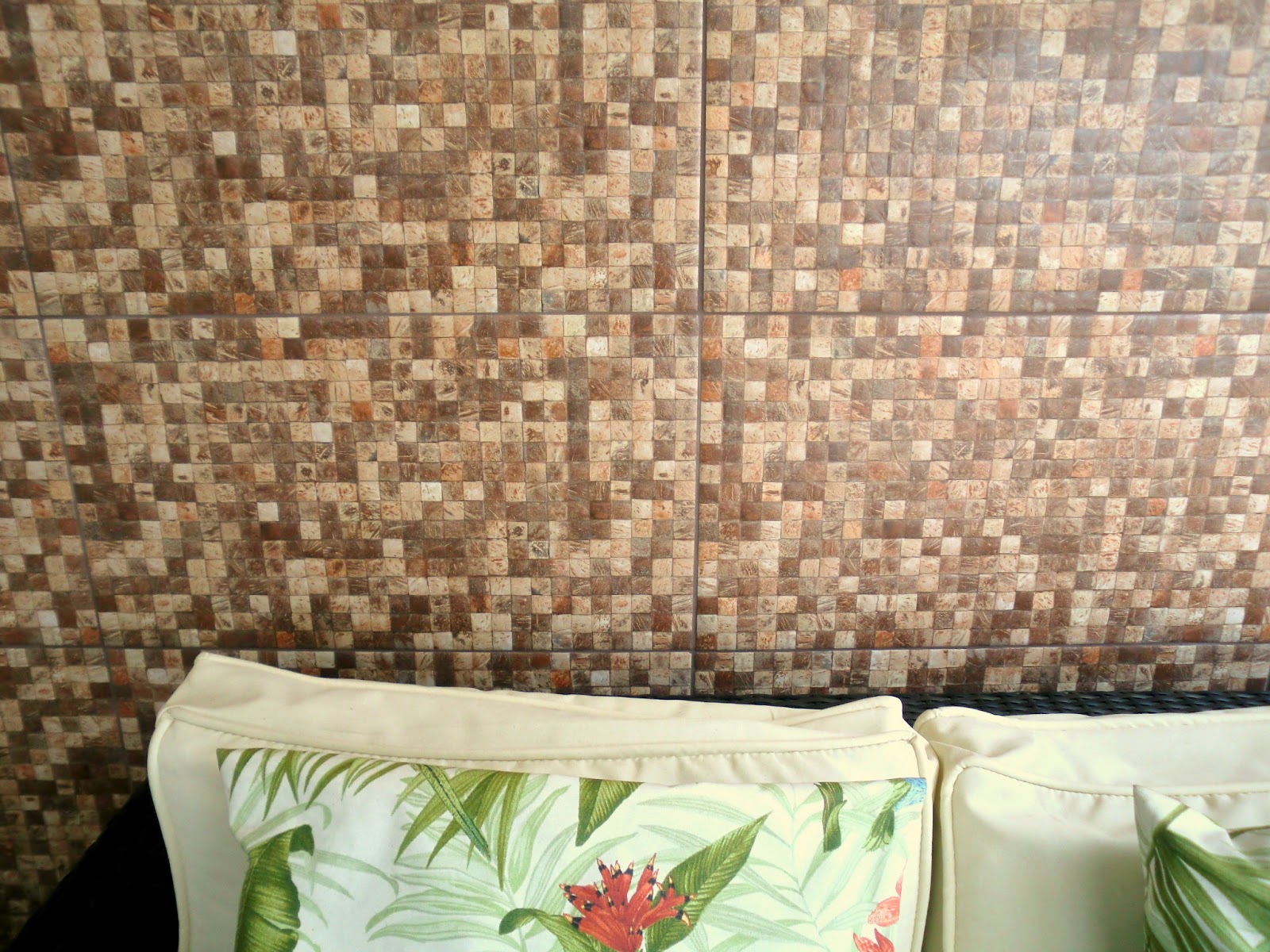 Antes e Depois Revestimento que imita pastilha de coco na varanda Casa e R -> Banheiro Com Revestimento Que Imita Pastilha Antes e Depois Revestimento que imita pastilha de coco na varanda Casa e R -> Banheiro Com Revestimento Que Imita Pastilha