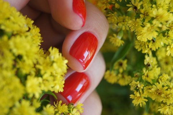 Sally Hansen - 570 Right Said Red