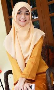 gadis berjilbab Foto Gadis Cantik Berjilbab 2013