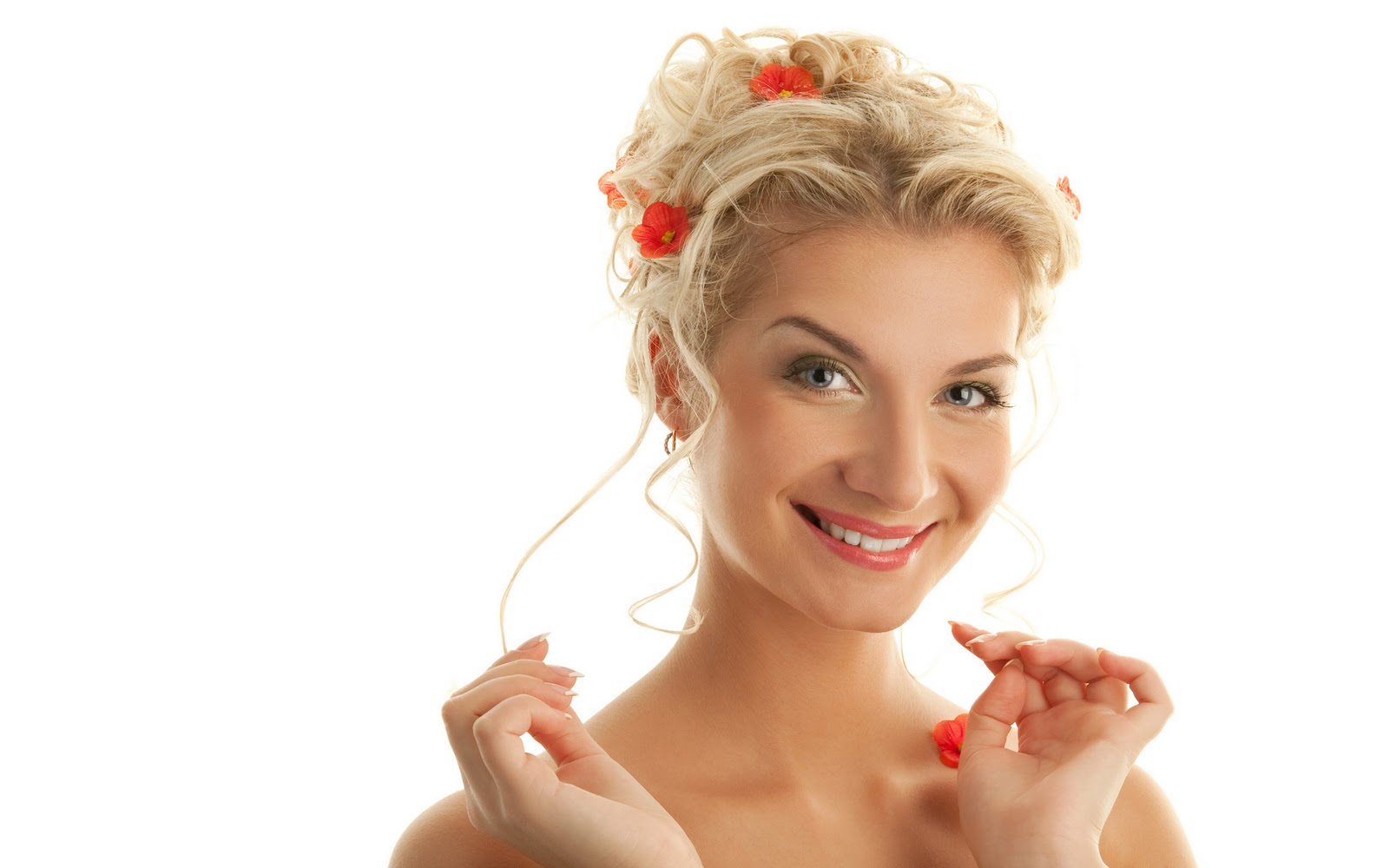 http://4.bp.blogspot.com/-S-xfGjQK3sg/TtQAKsua5bI/AAAAAAAAAB0/szBe82C2qws/s1600/larasatisayang.blogspot.com-1284881681-TEK-smile+in+blonde.jpg
