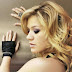 Ouça "Heartbeat Song", novo single de Kelly Clarkson