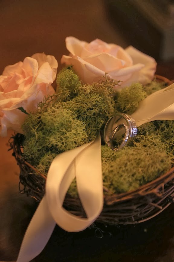 Mount Vernon Farm Wedding Detail Photo Rings and Flowers Mount Vernon Farm Wedding Detail Photo Rings and Flowers