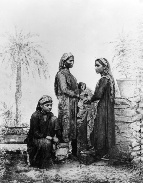 life of women in 19 century The 19th century india was far far away from being the ideal society for a girl child to live in the state of girls and women at that time was worse than any one could imagine. life of women in 19 century The 19th century india was far far away from being the ideal society for a girl child to live in the state of girls and women at that time was worse than any one could imagine.