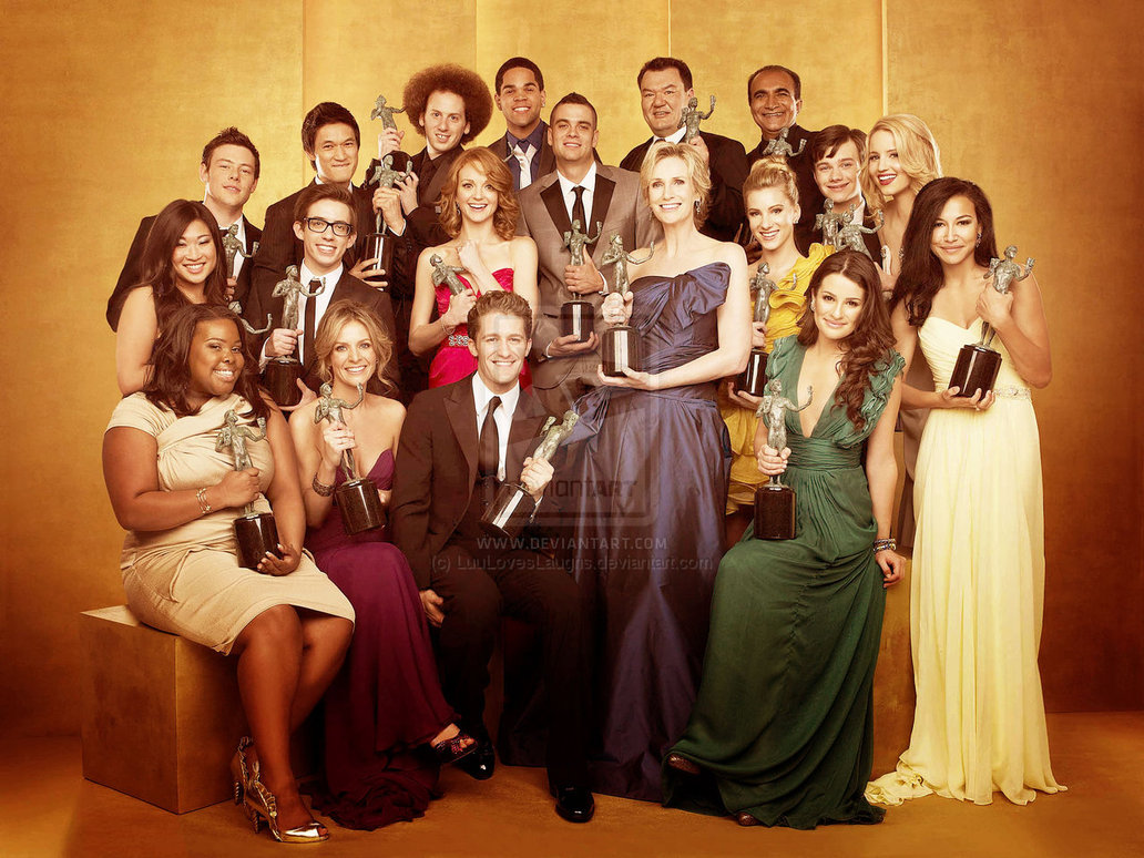 http://4.bp.blogspot.com/-S4S-sMoD2Vk/T4kWLY-H6SI/AAAAAAAACRM/77QyVP4x8D0/s1600/glee_cast__by_luuloveslaughs-d3cnlwg.jpg