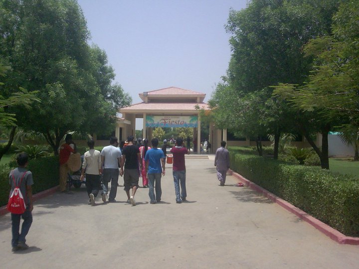 Fiesta+Water+Park+Karachi+Video Fiesta Water Park Karachi Video http://pak-videos-photos.blogspot.com ...