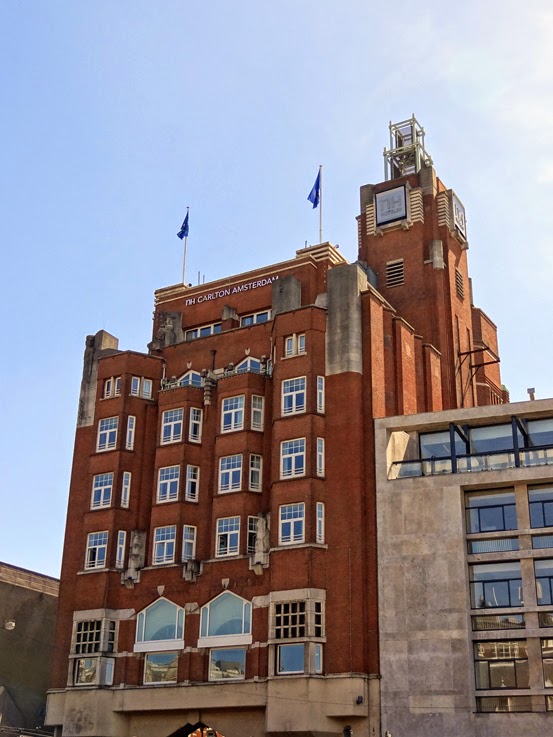 Moon Anders Amsterdam...