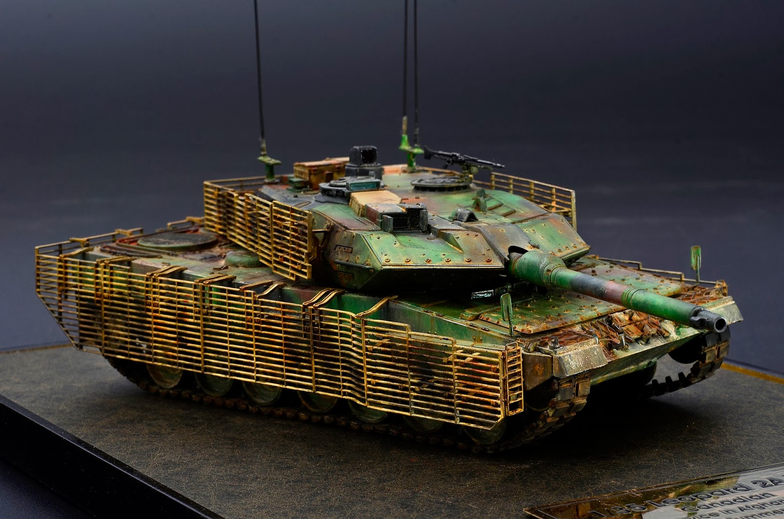 KW MINIATURE 1/35 Canadian Leopard 2A6M