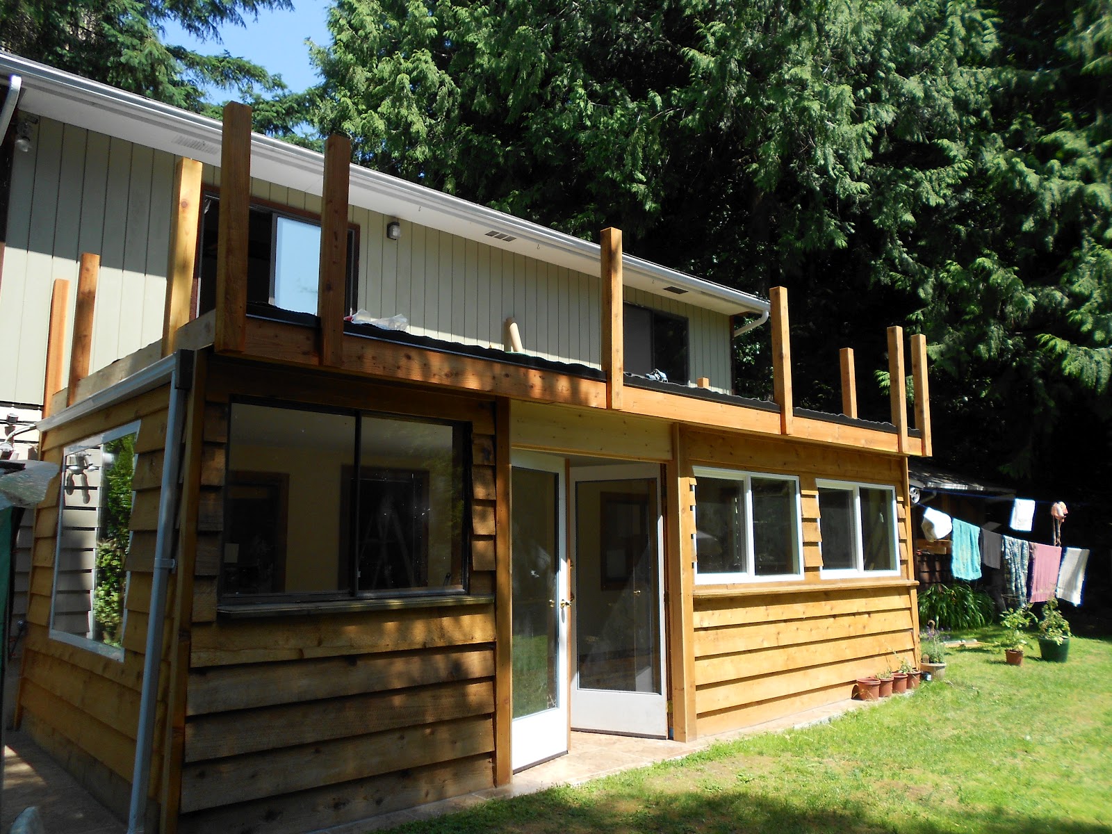 MyCarpentry: Custom Rough Cut Cedar Deck Railing Project.