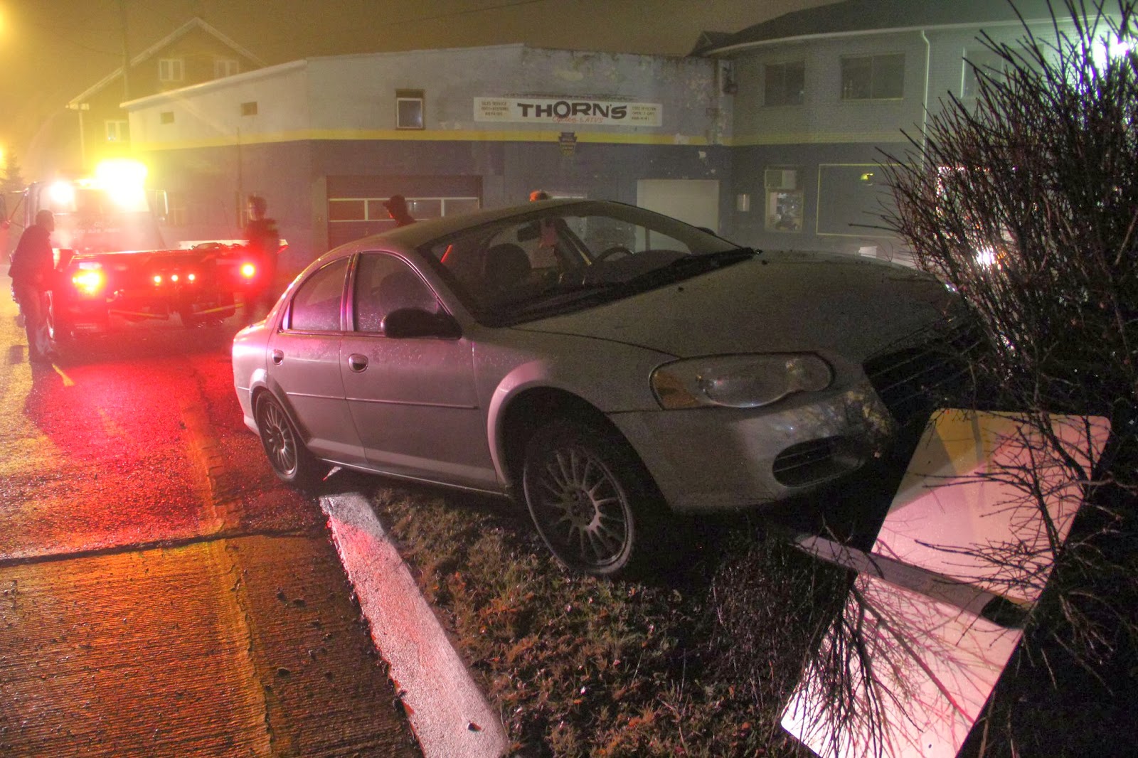 Skook News Car Crashes Into Median In Tamaqua