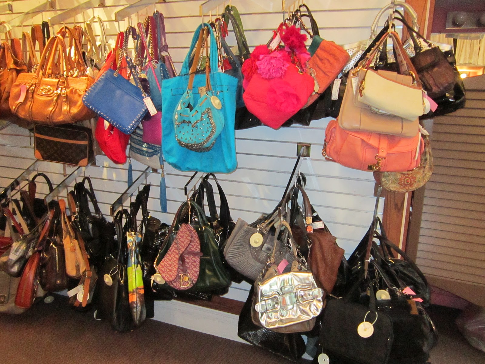 Toni's Vintage Trips Consignment Stores in the Upper East Side NYC