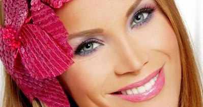 Ebru Şallı’dan maden suyu maskesi Ebru Şallı’dan maden suyu maskesi