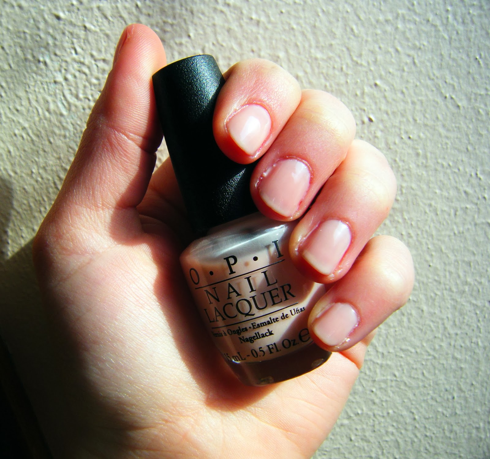 REVIEW OPI Nail Polish in "Bubble Bath"