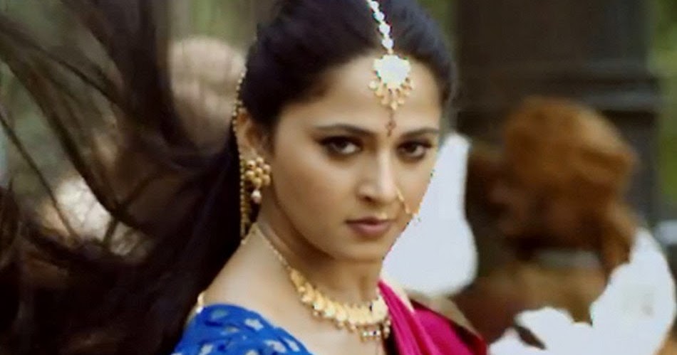 First Look : Anushka in Baahubali - kewl walls