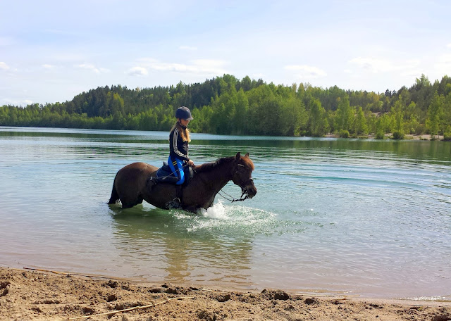 The Blue Lagoon // Den Blå Lagunen and horse in Stockholm | Our first weekend ride: Drottningholm + the Blue Lagoon on afeathery*nest | http://afeatherynest.com The Blue Lagoon // Den Blå Lagunen and horse in Stockholm | Our first weekend ride: Drottningholm + the Blue Lagoon on afeathery*nest | http://afeatherynest.com