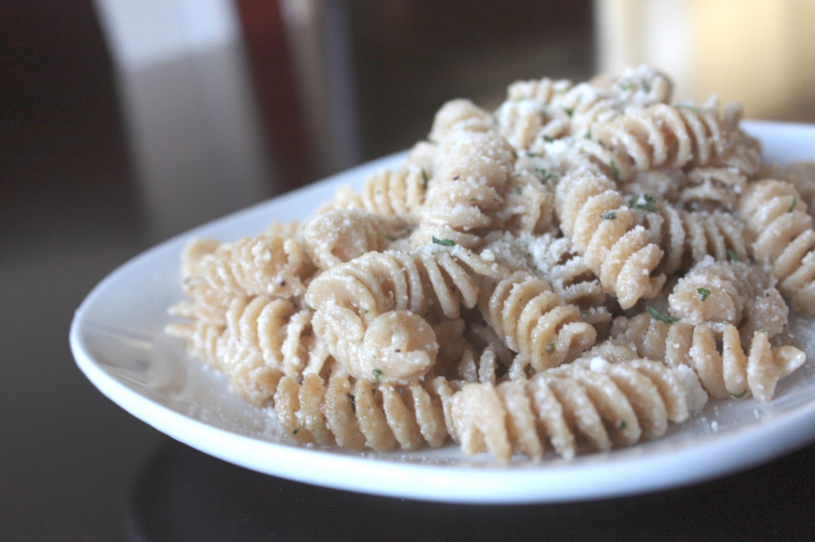 Momma Hen's Kitchen Buttery Garlic Pasta