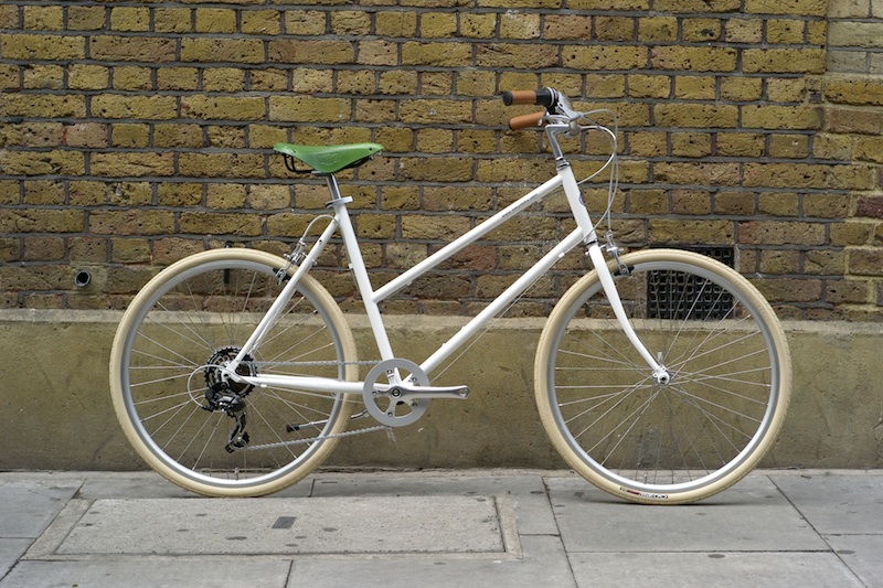 brooks b17 apple green