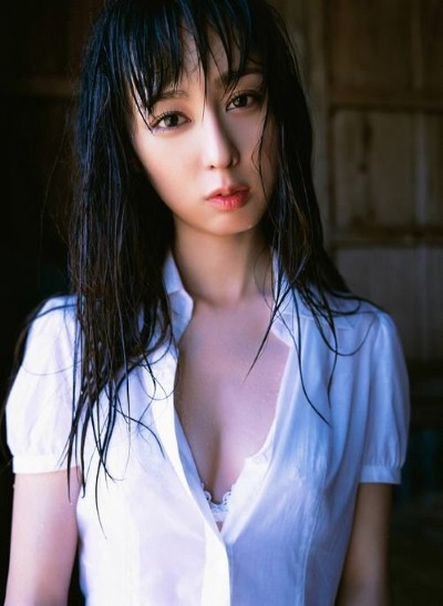Model Rina Akiyama Hot Sexy Pics