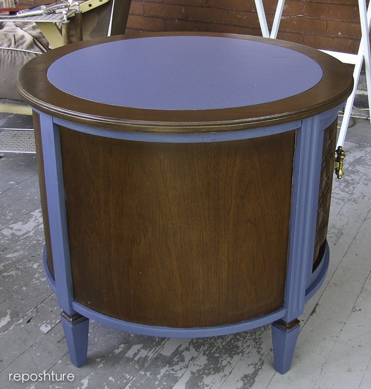 Reposhture Studio The Painting of the ROUND Table