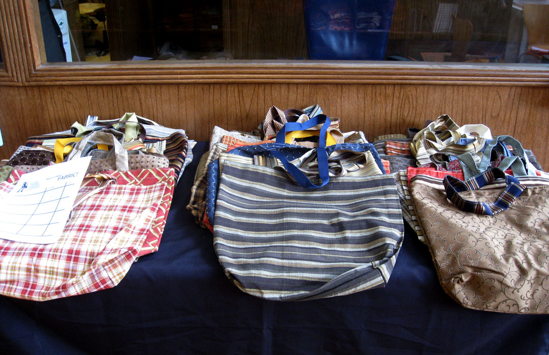 via Recyclart. Posted by Green Bag Lady Teresa at 9/13/2011 5 comments via Recyclart. Posted by Green Bag Lady Teresa at 9/13/2011 5 comments