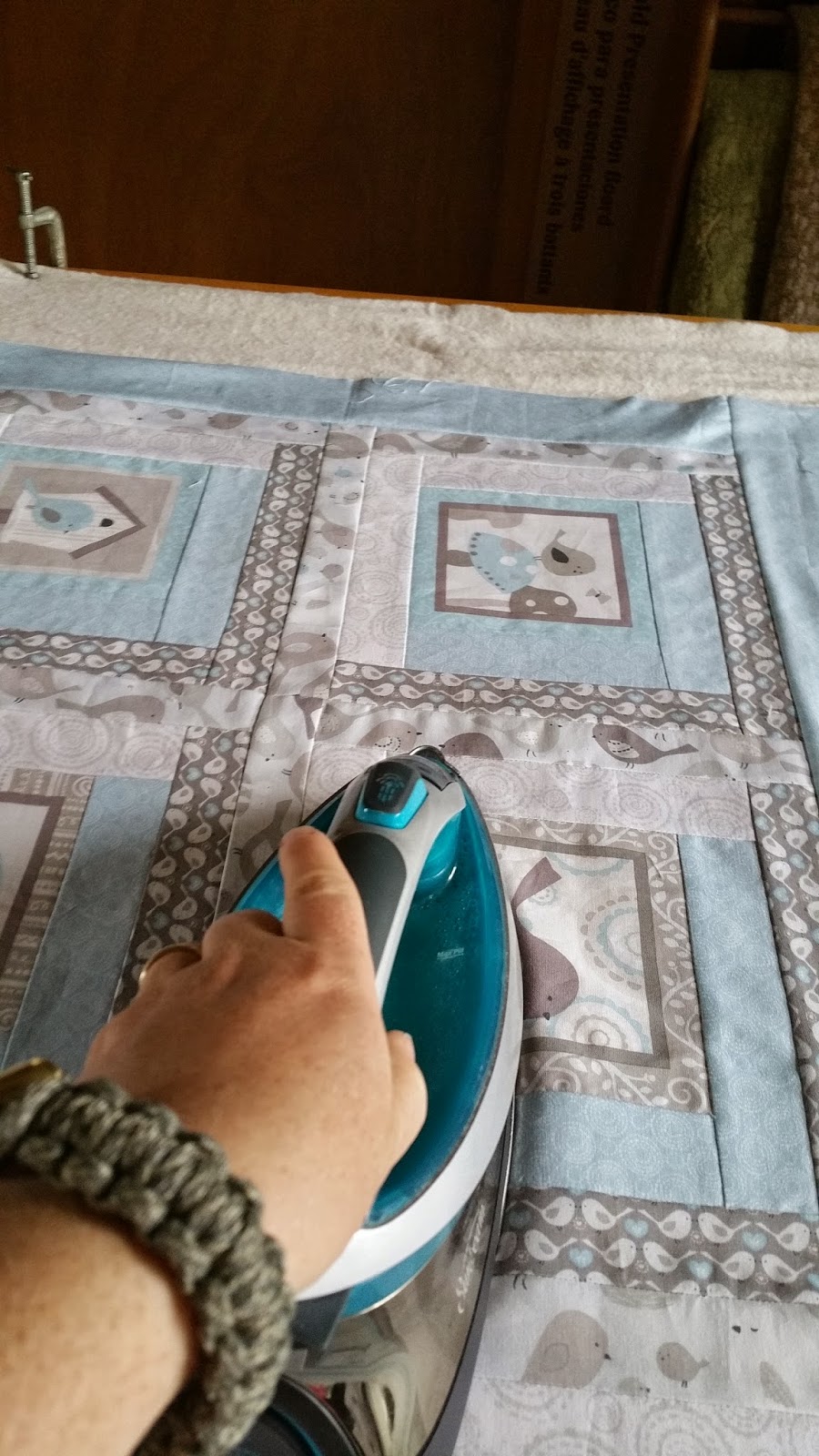 Sara's Quilting Corner Elmers Glue Quilt Basting Tutorial