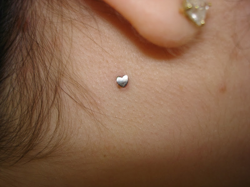 Foto de microdermal piercing . Imagen de: quoteko.com title=
