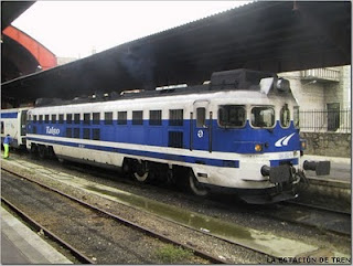 Talgo estacionado en Madrid Chamartin