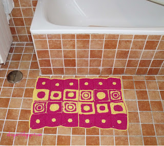 http://elizyart.blogspot.com.es/2013/02/grannybath-mat.html