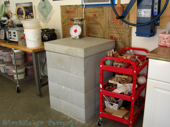 DirtKicker PoTTerY Concrete Wedging Table Pottery Studio Kneading