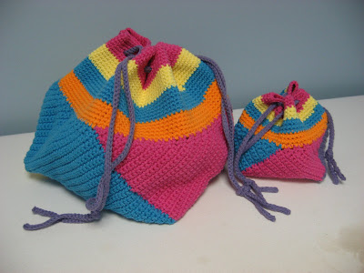 Crocheted Swirling Bag ~ So Fun!