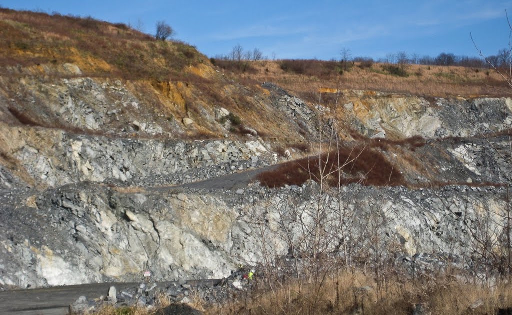 Mineral Bliss Collecting at the LeFarge Quarry in Churchville, MD
