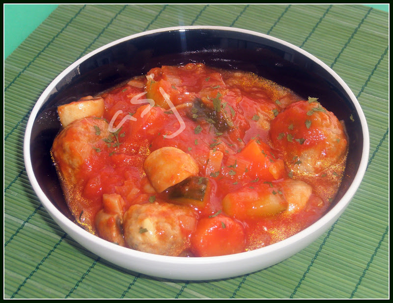 Una Fiera en mi cocina Salsa para albóndigas a la jardinera casera