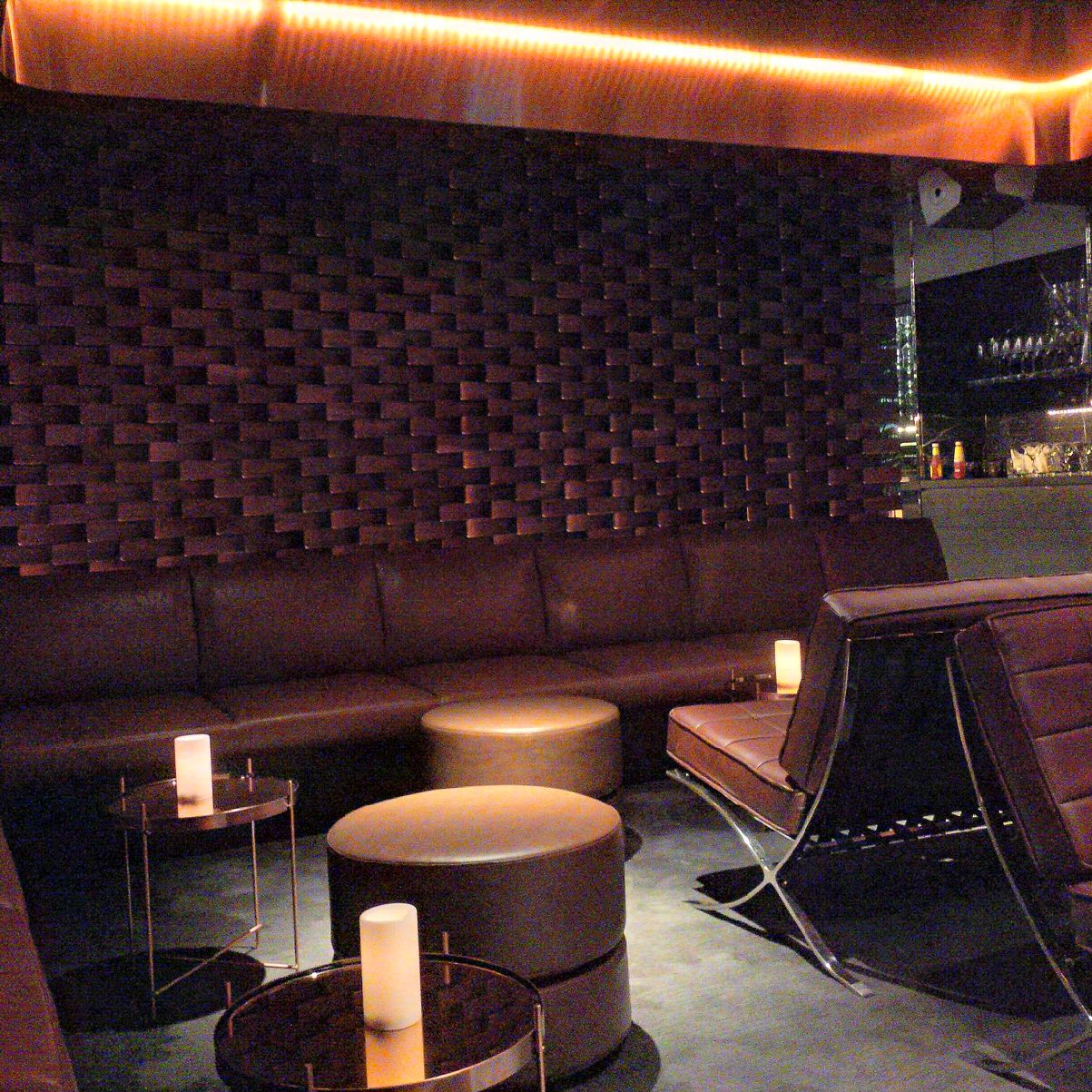 TheArcticStar's Tales Chilling out at Smoke & Mirrors Lounge