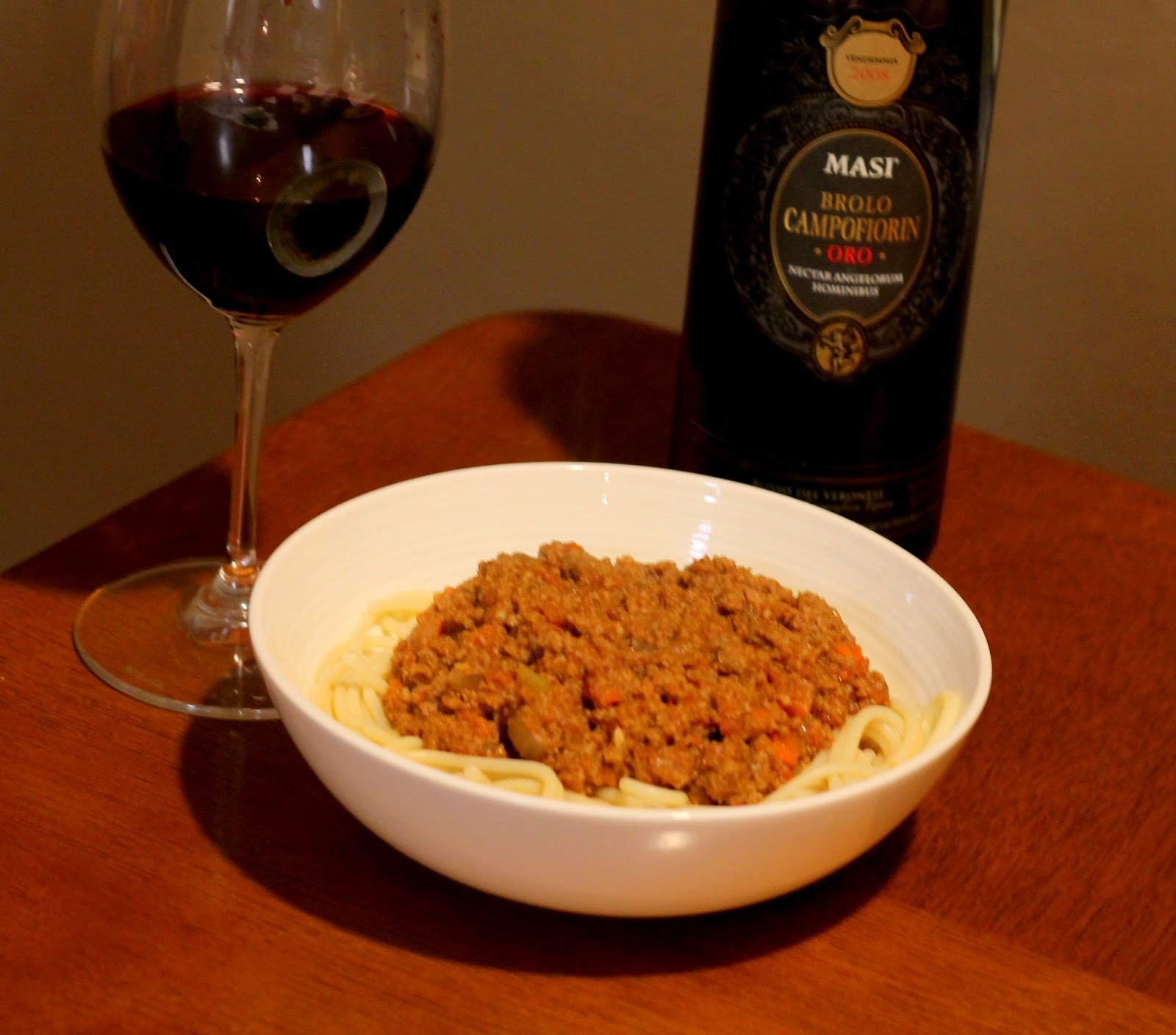 Greetings from Seattle! Slow Cooker Bolognese Sauce Recipe I Run For Wine