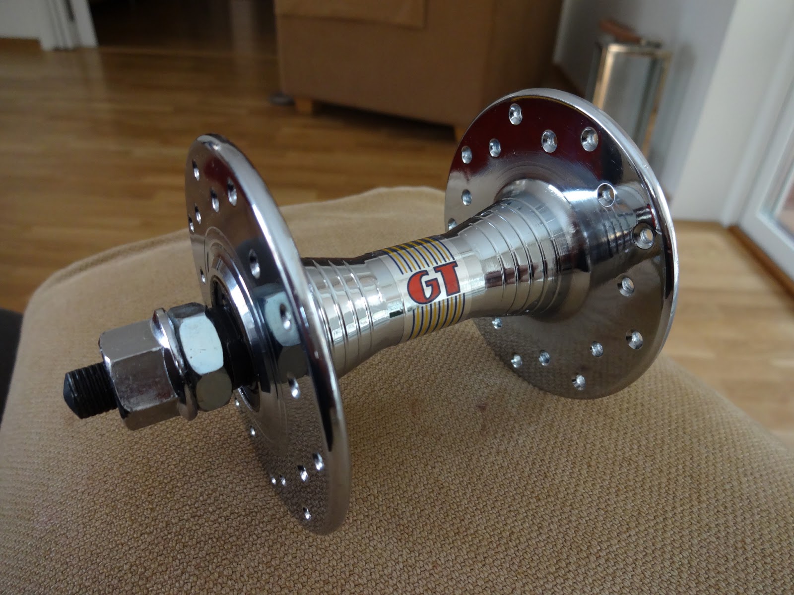 gt superlace hubs