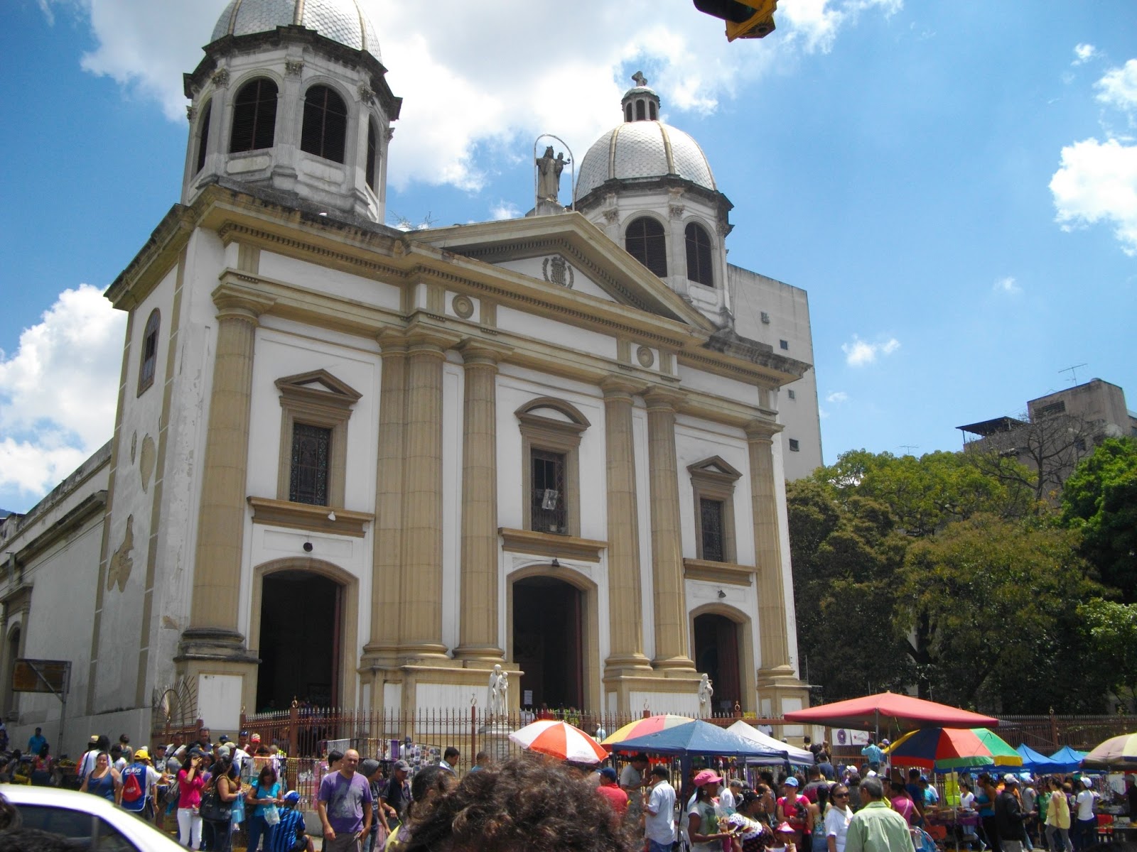 Caracas por puesto La visita a los Siete Templos