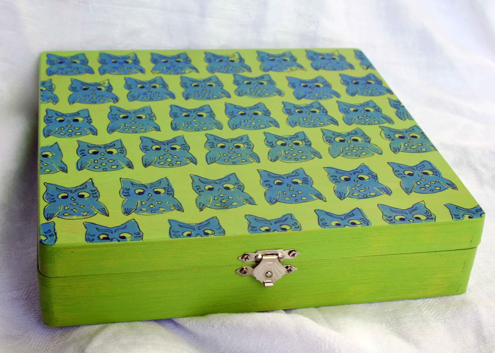 Sher's Creative Space Owl Jewelry Box Giveaway!