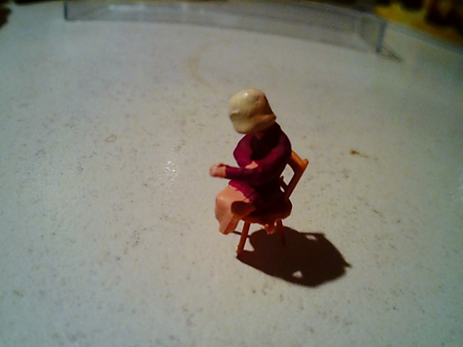 French Model Railway Preiser HO scale figures and furniture