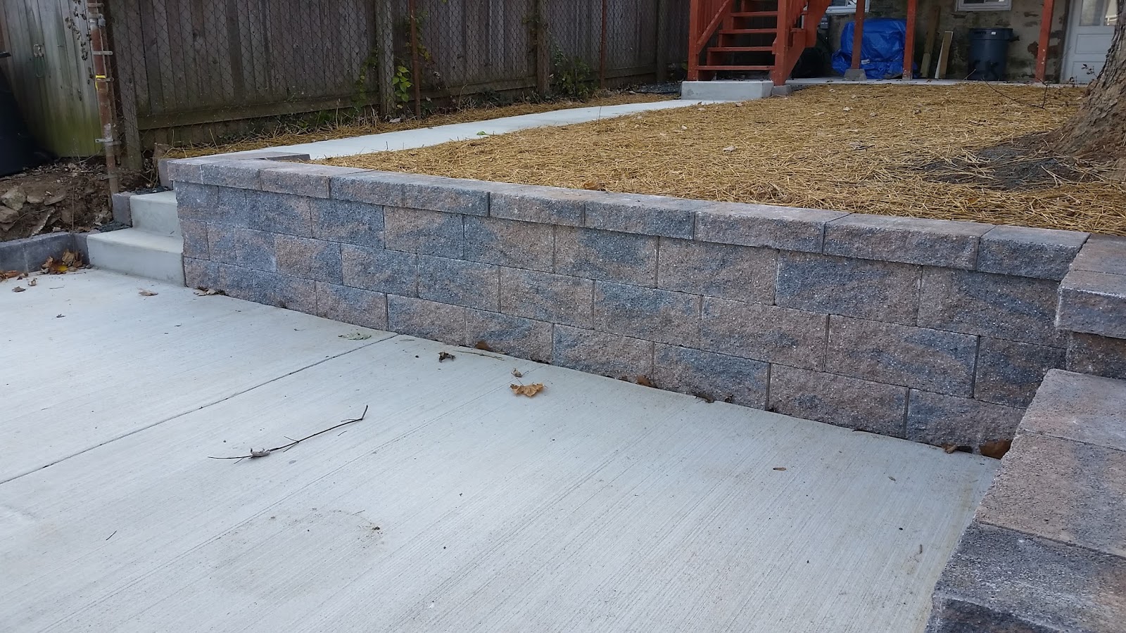 Custom Stoneworks & Design Inc. Retaining Wall installed in Towson MD Baltimore