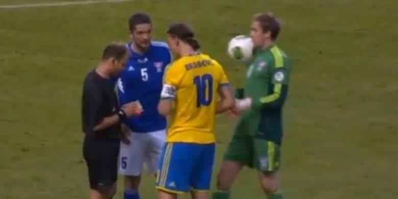 'Video' Zlatan Ibrahimovic Kembali Membuat Ulah di Pertandingan Swedia Melawan Faroe Bengkalis Pos