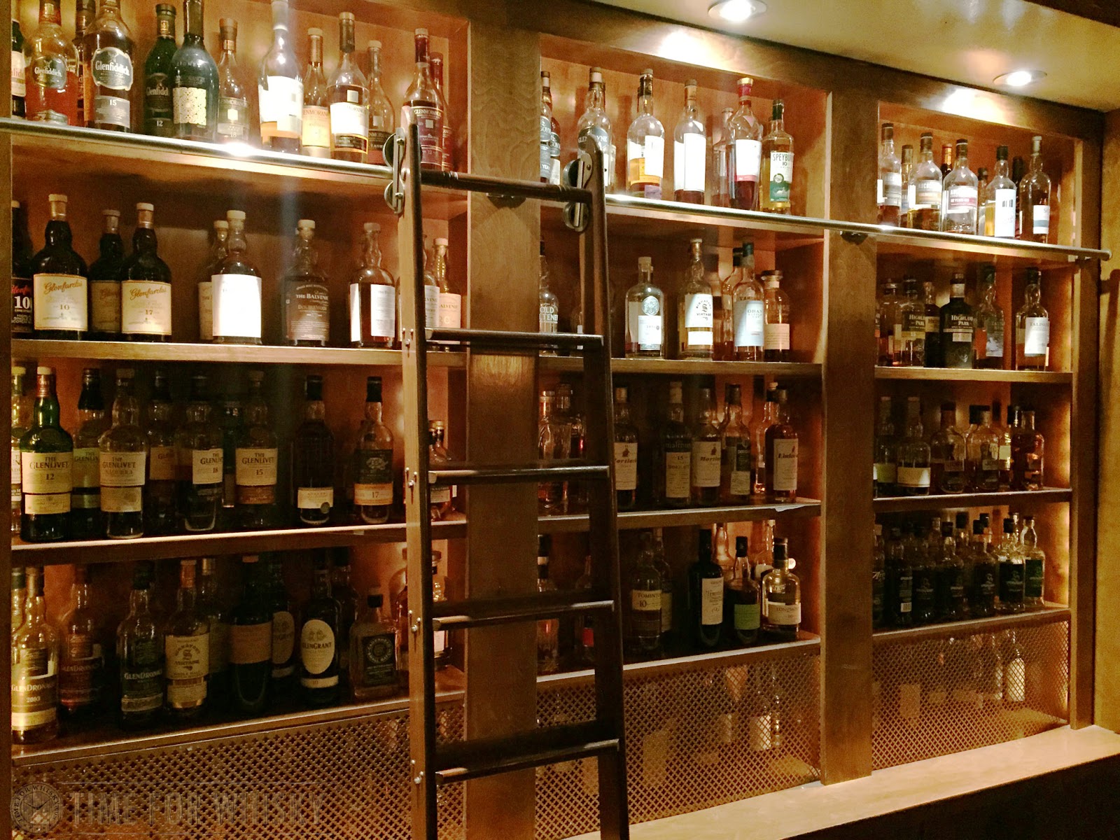 Time for Bar Review 17 The Brandy Library (New York City
