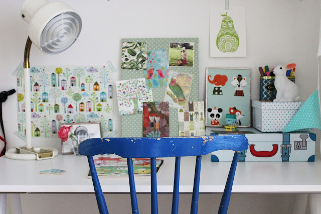 prum Skrivbordet hos storebror.