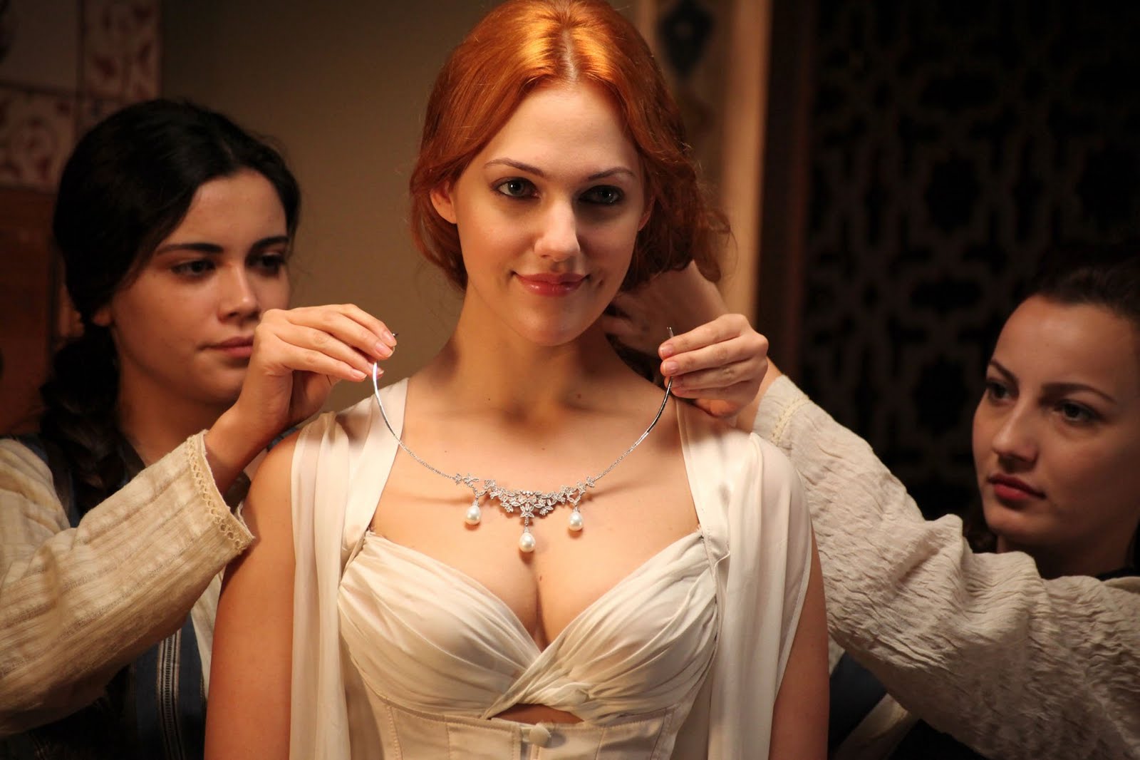 Meryem_Sahra_Uzerli_.jpg