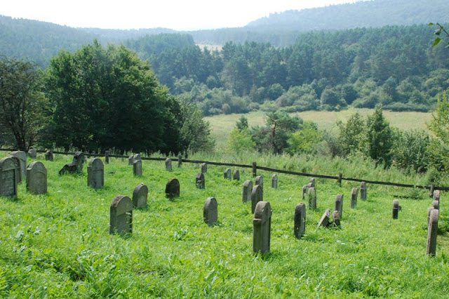 Kirkut w Robotyczach, Bieszczady