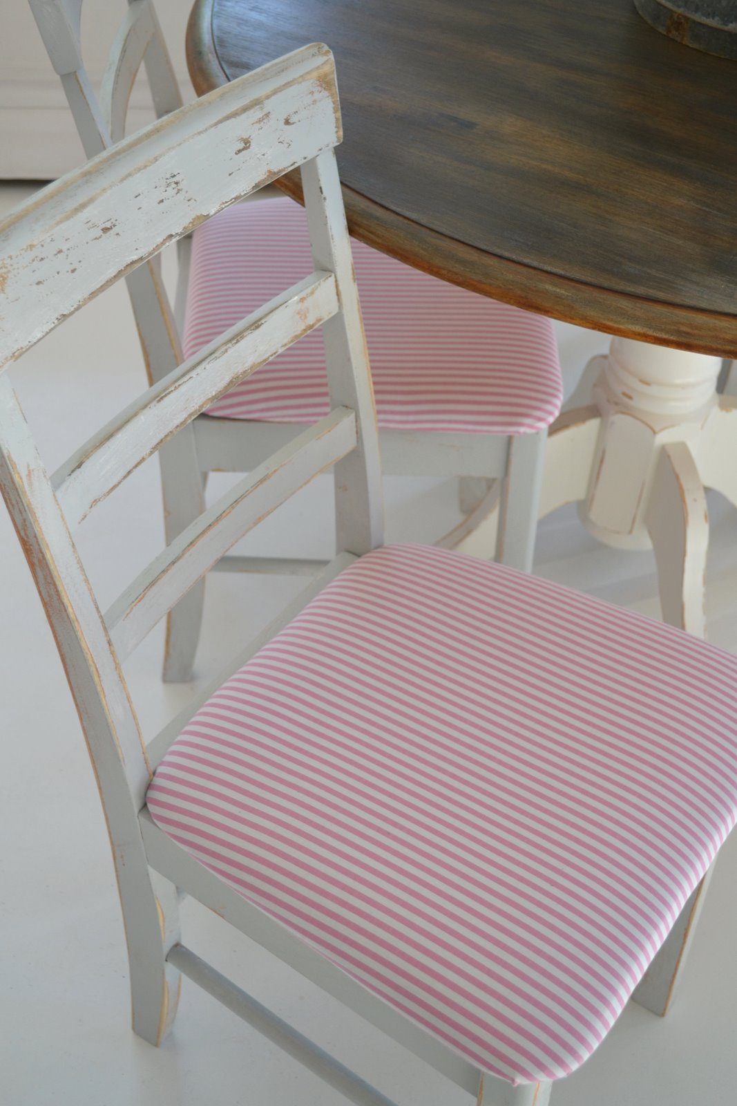 Dining Table with Pink & Grey Chairs Paint Me White