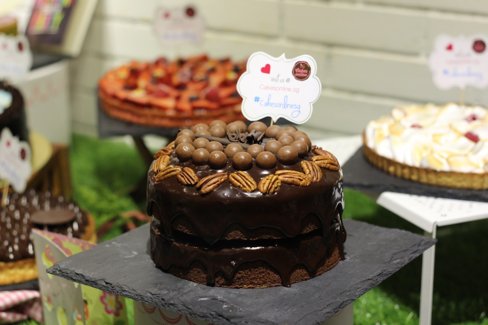 Cakes Delivery Singapore JACQSOWHAT Food. Travel