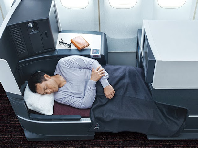 The JAL SKY SUITE II seat can turn into a fully flat bed