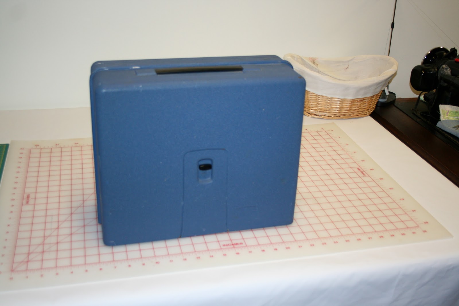 Tammy's Craft Emporium 1970s Elna Supermatic Sewing Machine Ella